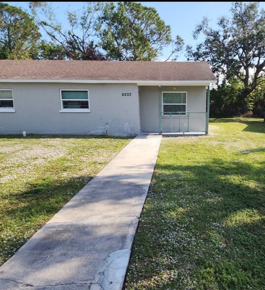 More Photos Of , Bradenton Multifamily For Sale