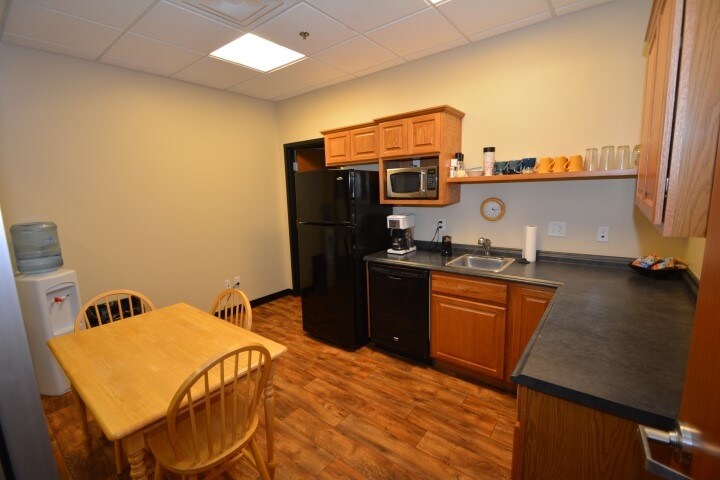 More Photos Of 325 W Gurley St, Prescott Office For Lease