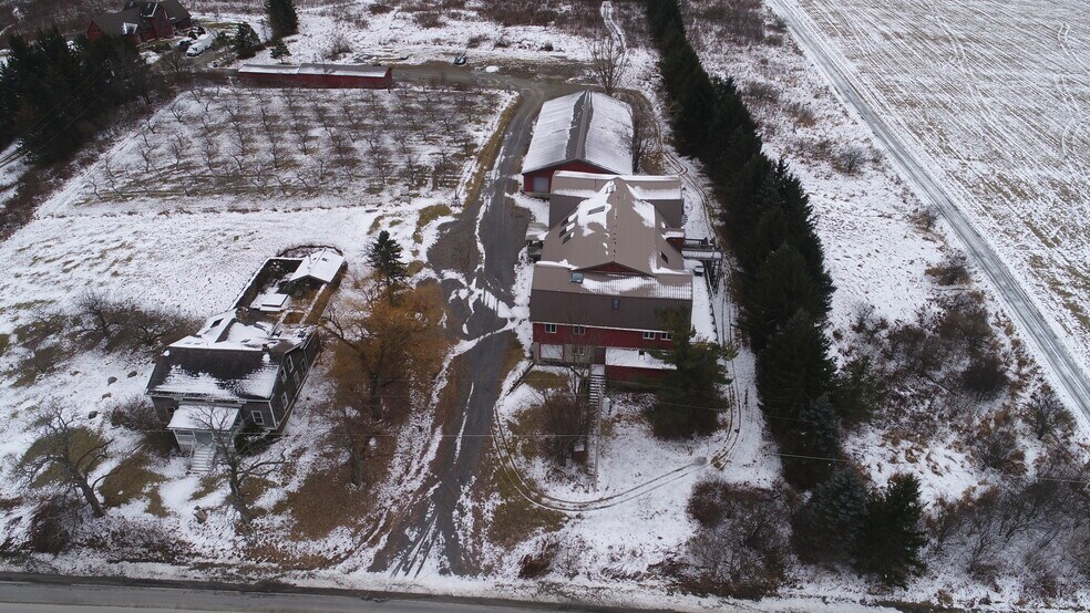 More Photos Of 303 Gunderman Rd, Spencer Manufacturing For Sale