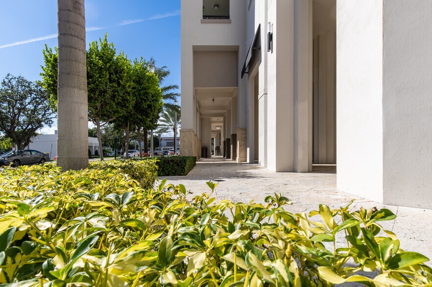 More Photos Of 301 Altara Ave, Coral Gables Apartments For Sale