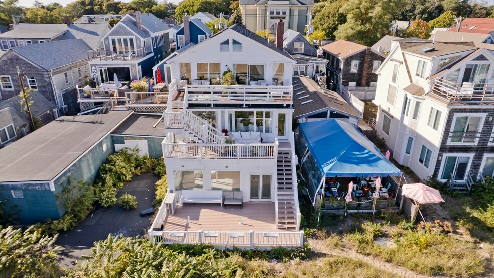 More Photos Of 265 Commercial St, Provincetown Flex For Lease