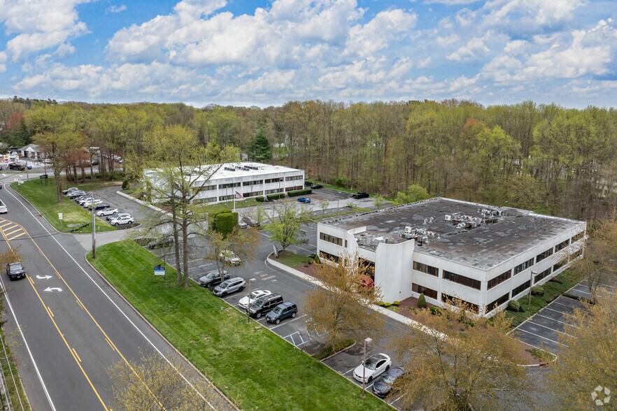 More Photos Of 225 Gordons Corner Rd, Manalapan Township Medical For Lease