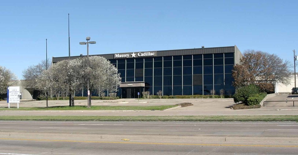 More Photos Of 11501 Northwest Hwy, Dallas Auto Dealership For Lease