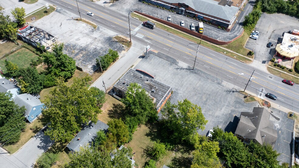 More Photos Of 10131-10137 West Florissant Ave, Saint Louis Office For Sale