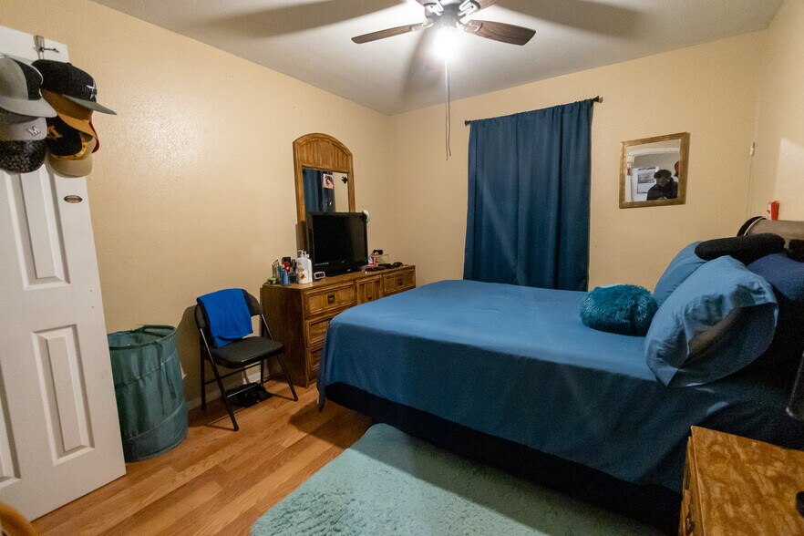 More Photos Of 9222 Lockwood Dr, Houston Apartments For Sale