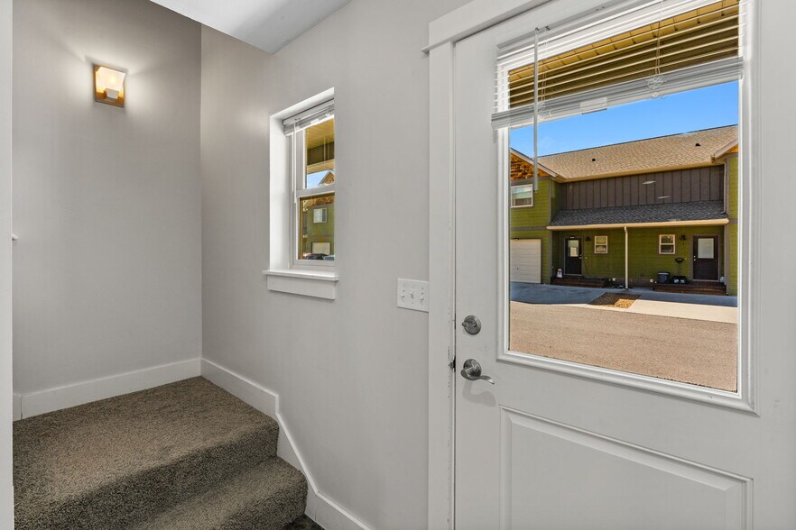 More Photos Of 440 Ice Center Ln, Bozeman Apartments For Sale