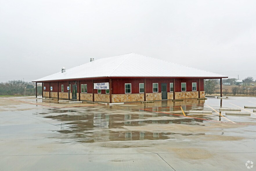Primary Photo Of 11759 Interstate 35, Jarrell Restaurant For Lease