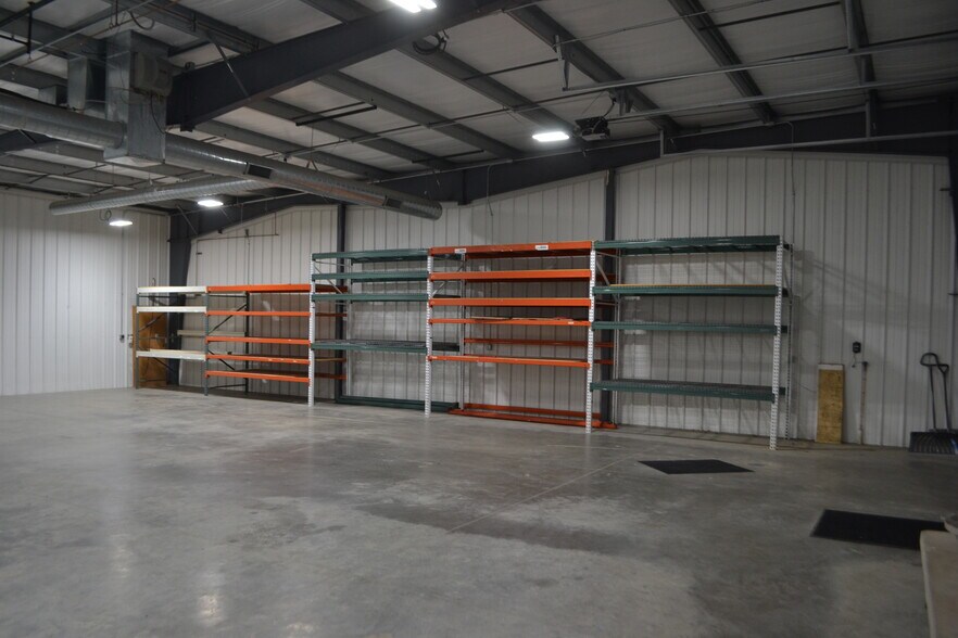 More Photos Of 1730 WI-153, Mosinee Warehouse For Lease