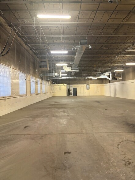 More Photos Of 9708-9710 W Foster Ave, Chicago Warehouse For Sale