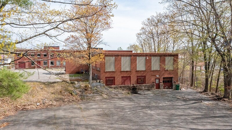 More Photos Of 52 Norwood St, Torrington Manufacturing For Sale