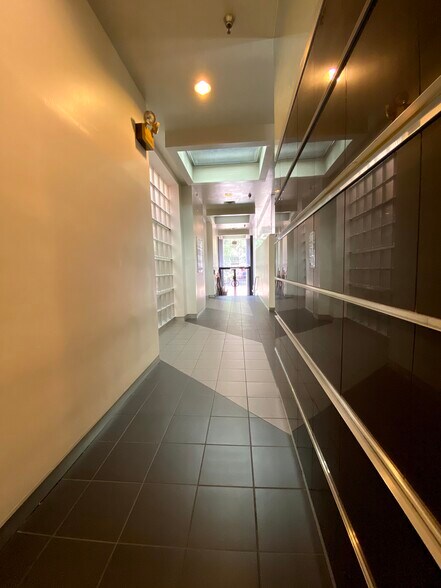 More Photos Of 208-210 Grant St, Pittsburgh Medical For Lease