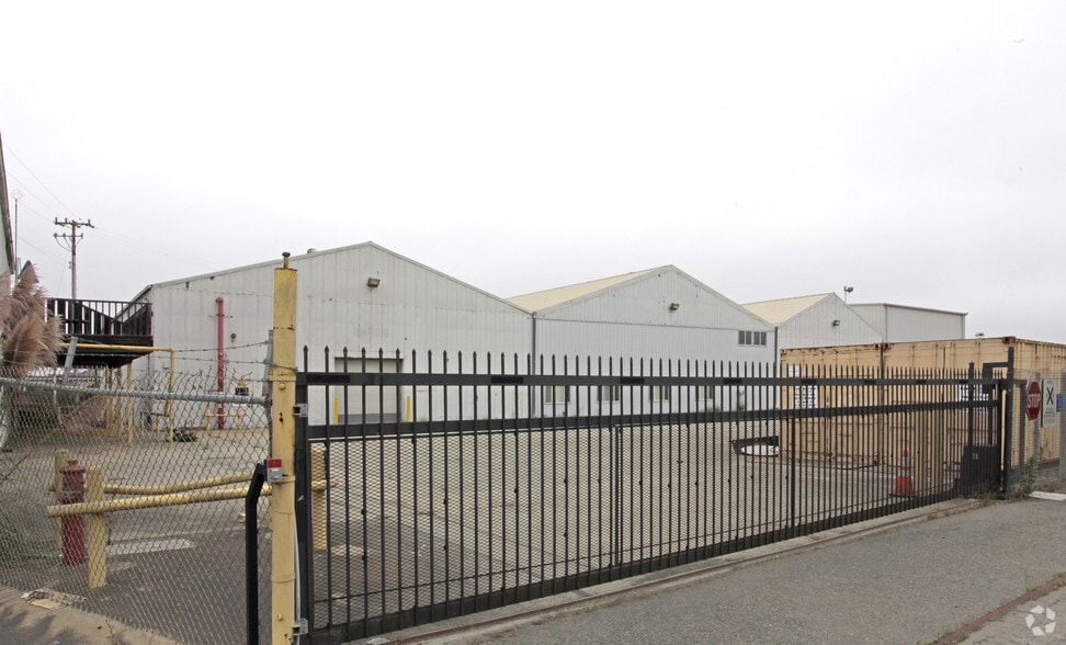 Primary Photo Of 860 W Beach Rd, Watsonville Warehouse For Sale