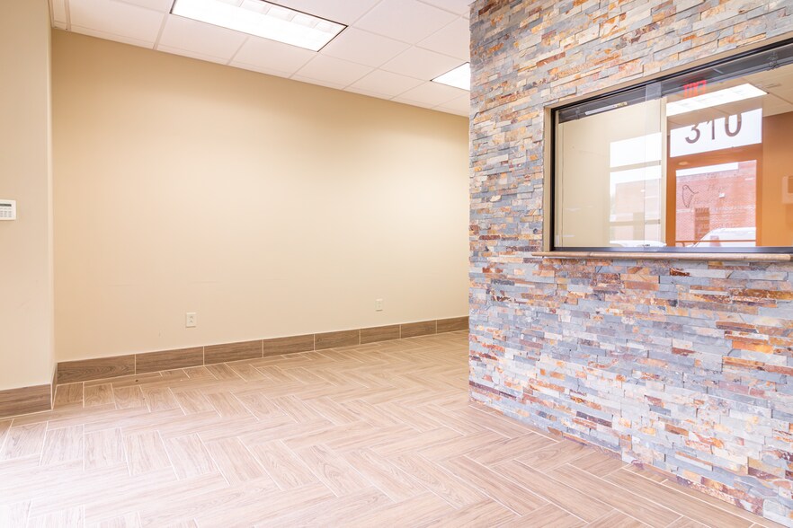 More Photos Of 310 New Fidelity Ct, Garner Medical For Lease
