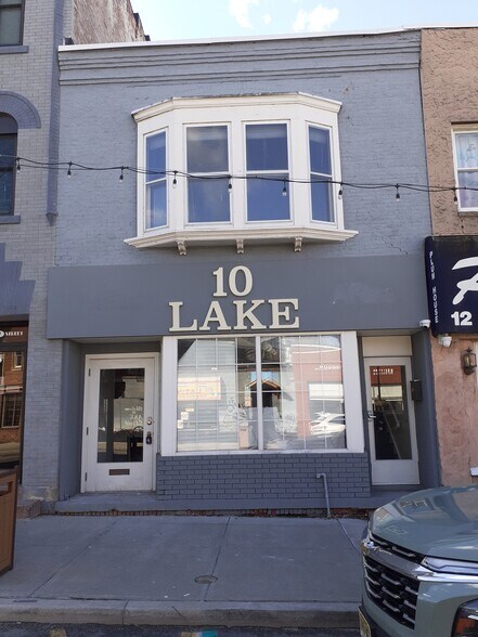 More Photos Of 10 Lake St, Monroe Office Residential For Lease