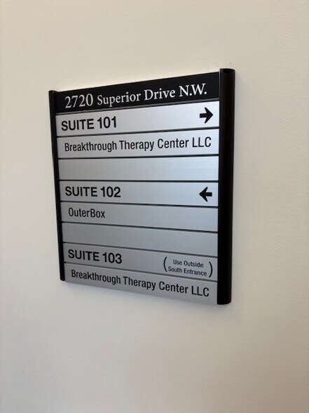 More Photos Of 2720 Superior Dr NW, Rochester Office For Lease