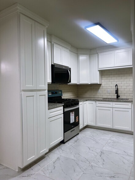 More Photos Of 7531 Wilcox Dr, El Paso Healthcare For Sale