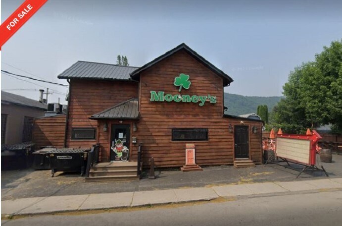 Primary Photo Of 504 S Elmira St, Athens Restaurant For Sale