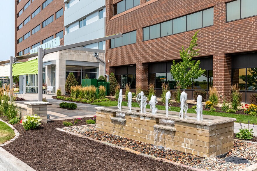 More Photos Of 3601 Minnesota Dr, Bloomington Medical For Lease