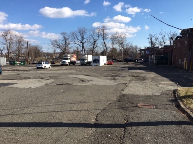 More Photos Of 209 Mclean Blvd, Paterson Manufacturing For Lease