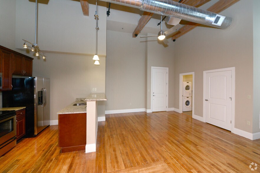 More Photos Of 12 Eagle St, Providence Apartments For Lease