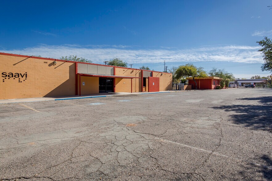 More Photos Of 3767 E Grant Rd, Tucson Office For Sale