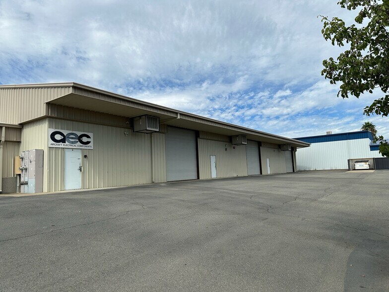More Photos Of 2482 Progress Dr, Redding Manufacturing For Sale
