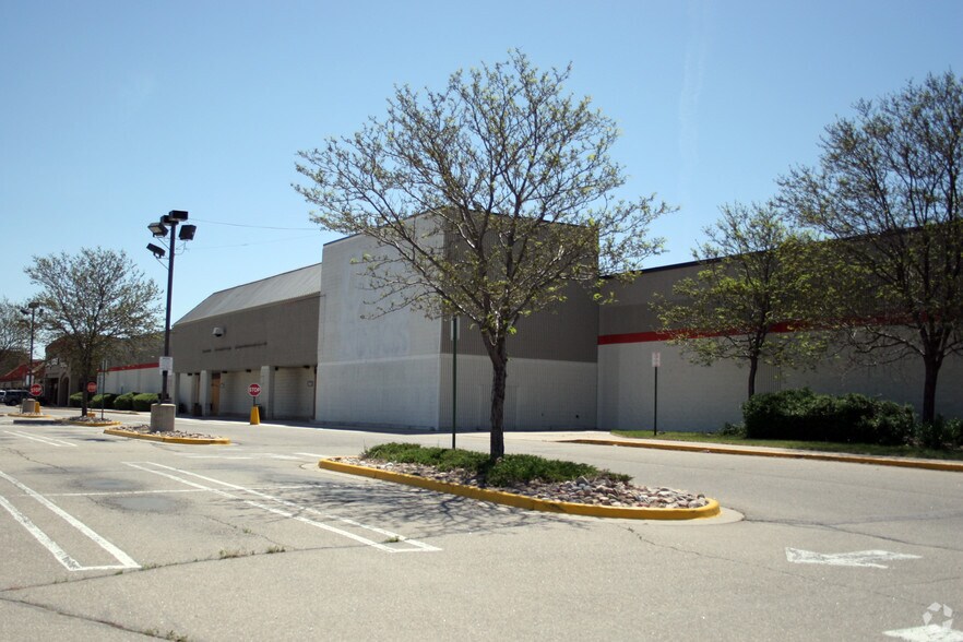 More Photos Of 15540 E 6th Ave, Aurora Storefront For Lease