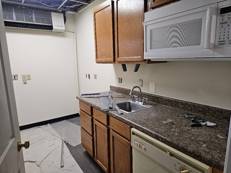 More Photos Of 6060-6074 Franconia Rd, Alexandria Medical For Sale