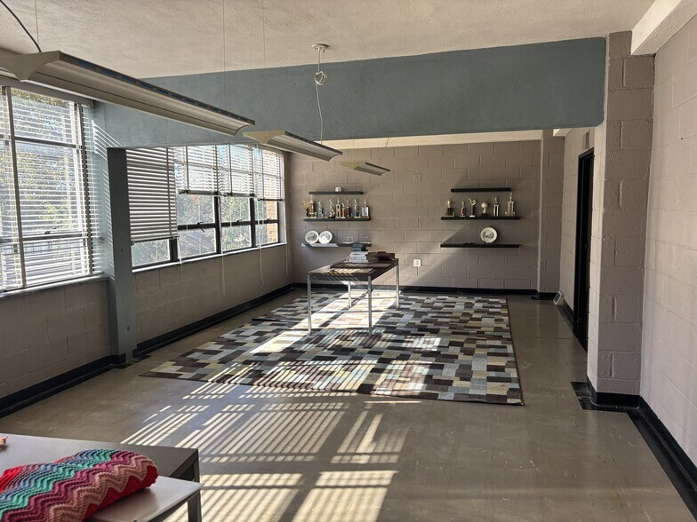 More Photos Of 3200 Lyles St, Columbia Religious Facility For Sale