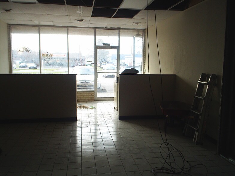 More Photos Of 1058-1068 Country Club Rd, Columbus General Retail For Sale