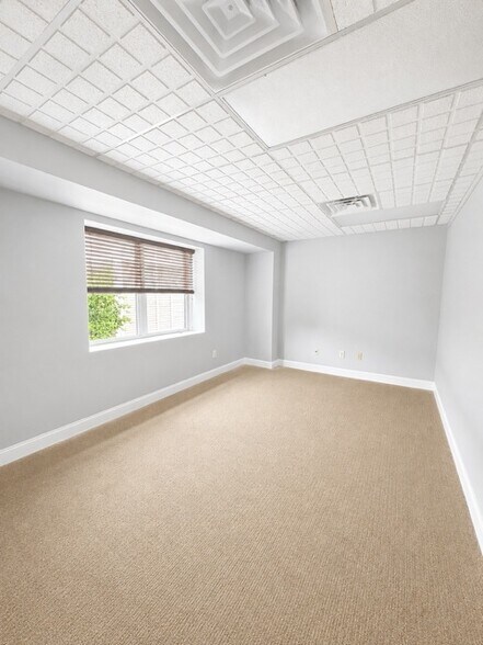 More Photos Of 490 Schooleys Mountain Rd, Hackettstown Office For Sale
