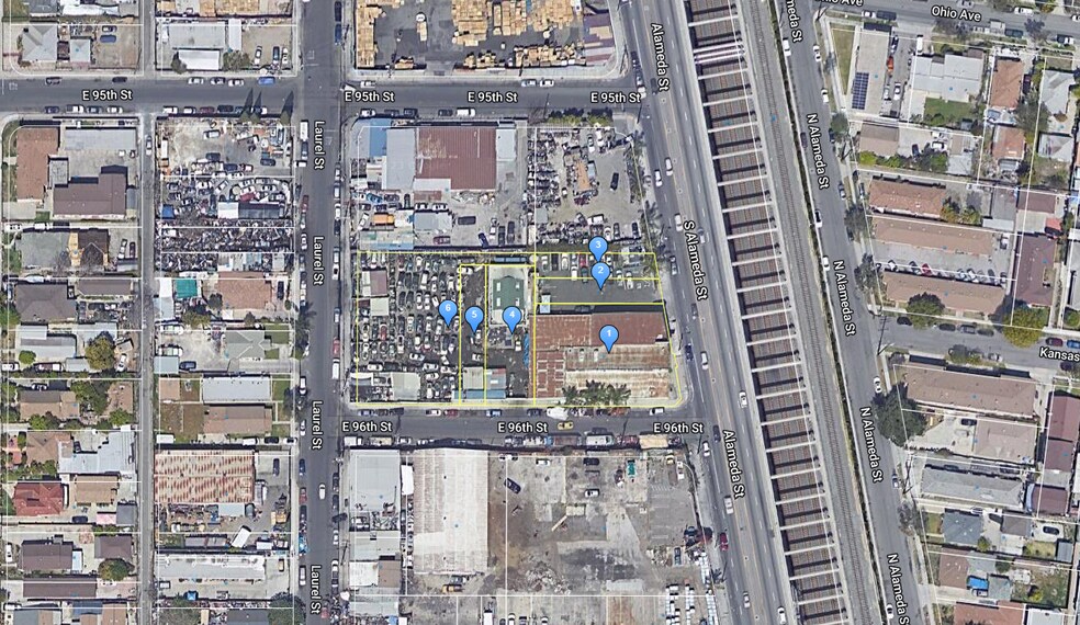 More Photos Of 9527 S Alameda St, Los Angeles Land For Sale