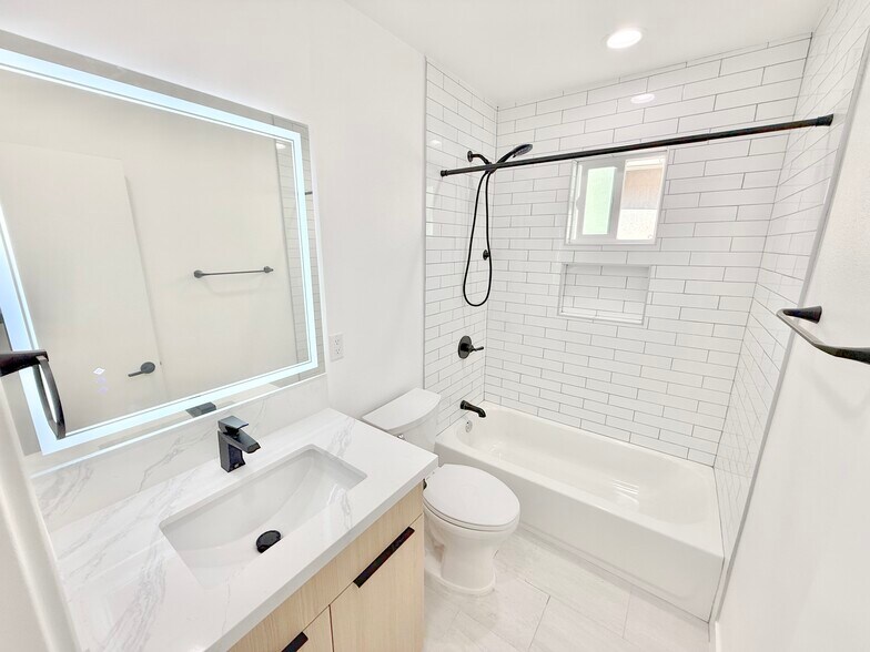 More Photos Of 825 Manhattan Ave, Hermosa Beach Apartments For Sale