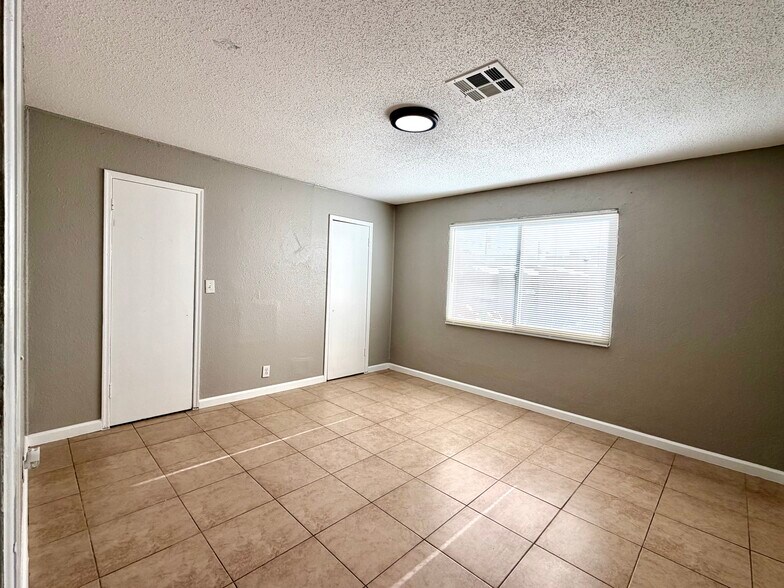 More Photos Of 2536 Carroll St, North Las Vegas Apartments For Sale