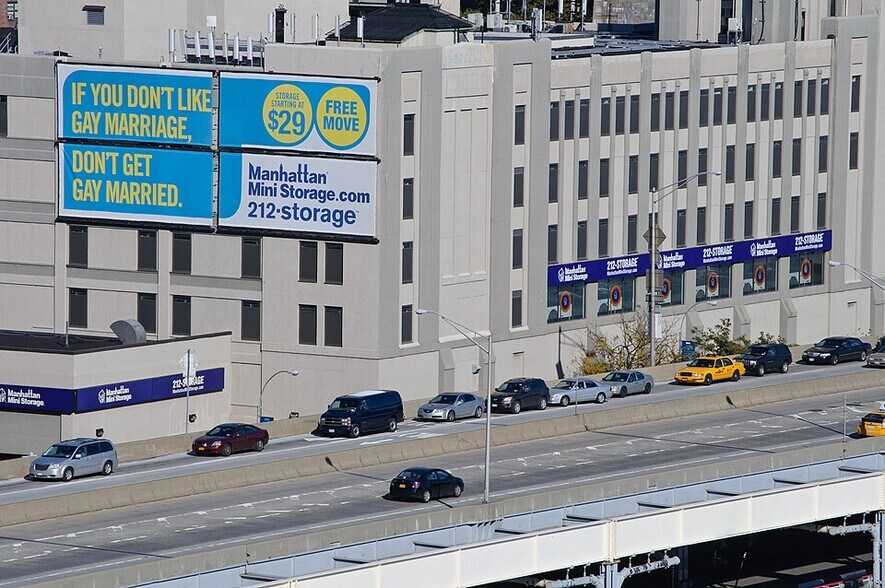 More Photos Of 220 South St, New York Self Storage For Lease