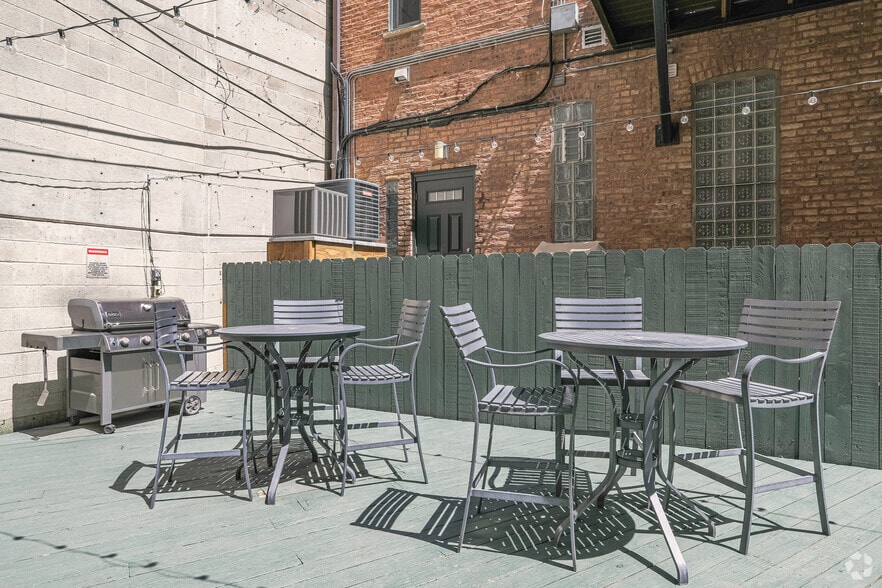 More Photos Of 2623-2627 N Clark St, Chicago Apartments For Sale