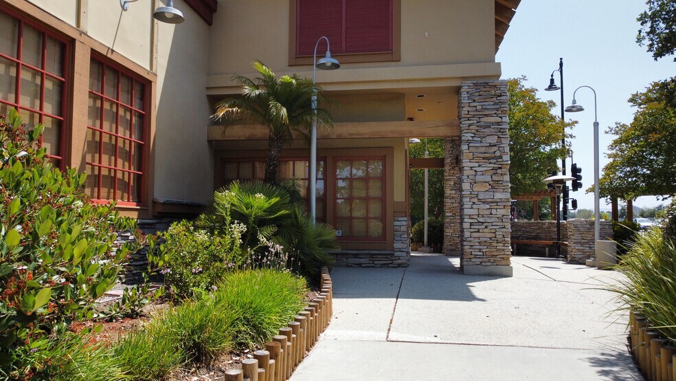More Photos Of 5001-5033 Kanan Rd, Agoura Hills Unknown For Lease