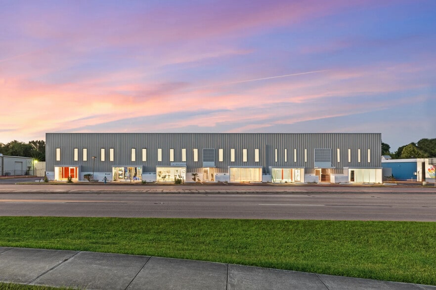 Primary Photo Of 1331 E Broadway St, Pearland Unknown For Lease