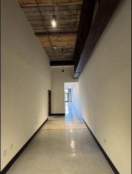 More Photos Of 1601 S Holtzclaw Ave, Chattanooga Office For Sale
