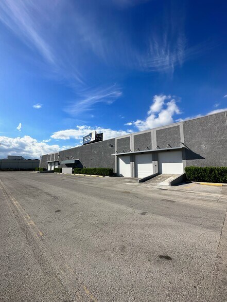 More Photos Of 7855-7955 NW 77th Ave, Medley Manufacturing For Lease