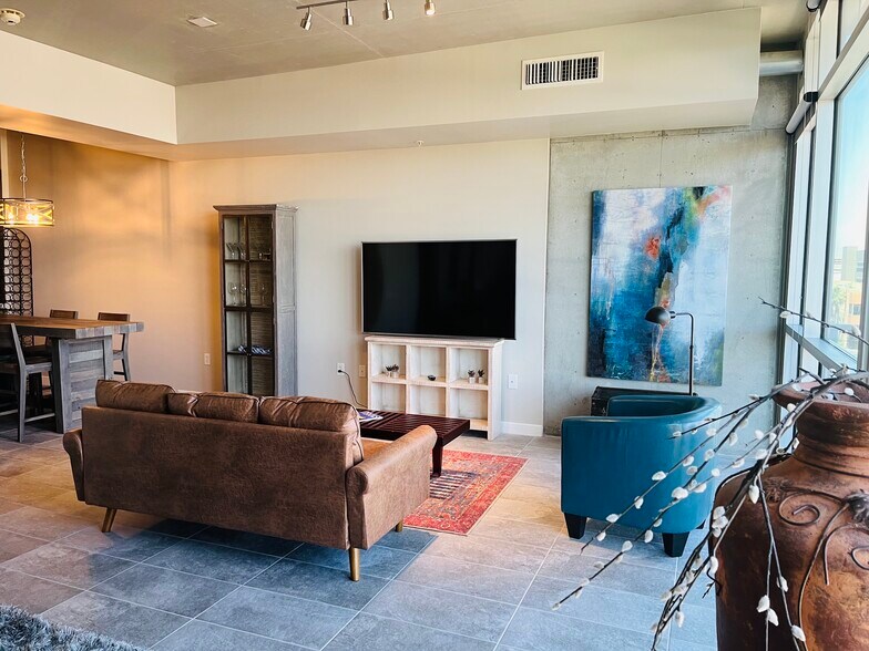 More Photos Of 353 E Bonneville Ave, Las Vegas Apartments For Sale