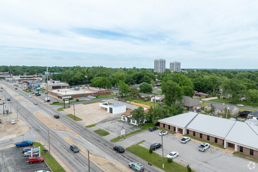 More Photos Of 3309 S Yale Ave, Tulsa Office Residential For Sale
