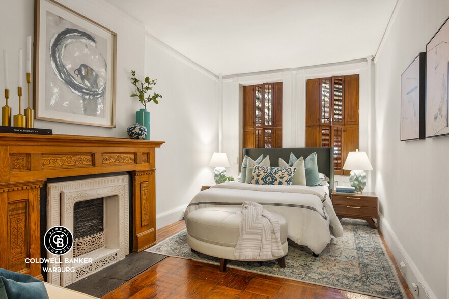 More Photos Of 132 W 73rd St, New York Apartments For Sale