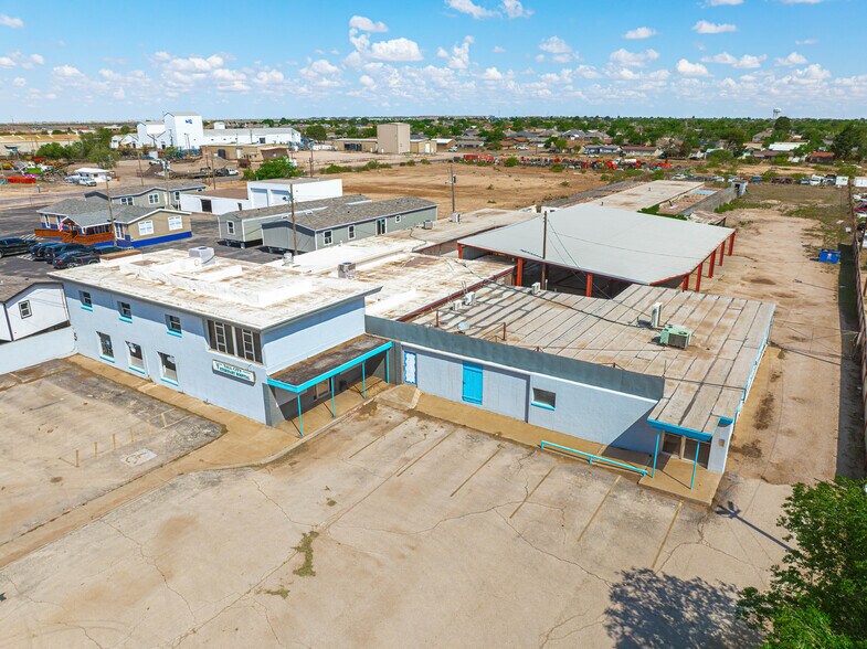 More Photos Of 4606 W Wall St, Midland Flex For Lease