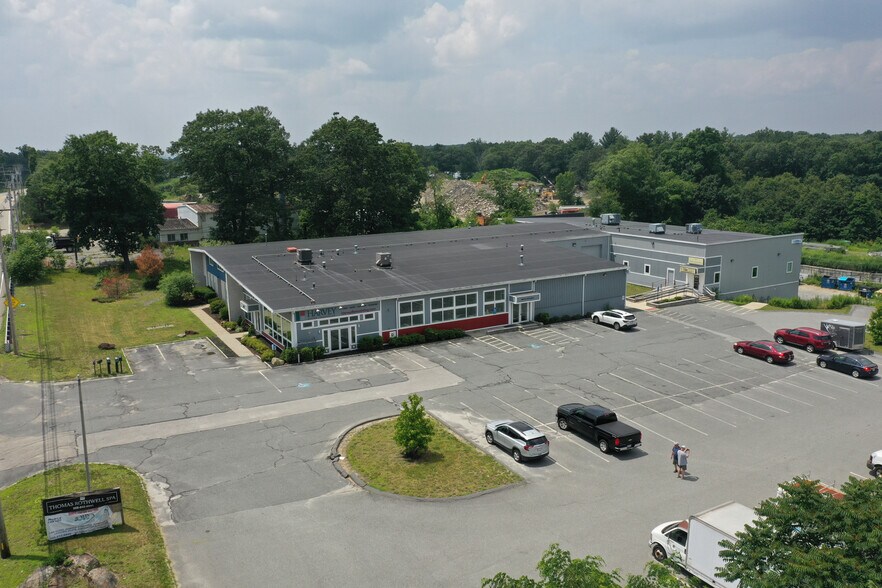 More Photos Of 697 Hartford Tpke, Shrewsbury Light Distribution For Lease