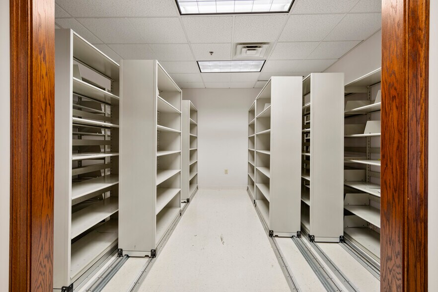 More Photos Of 50 Beaver St, Albany Office For Lease