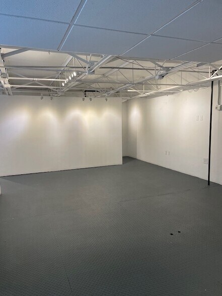 More Photos Of 7610-7636 NE 4th Ct, Miami Industrial For Lease