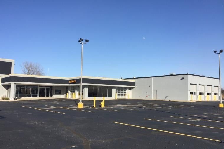 More Photos Of 15354 S Dixie Hwy, Monroe Auto Dealership For Sale