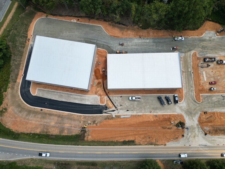 More Photos Of 4627 Atlanta Hwy, Flowery Branch Warehouse For Lease