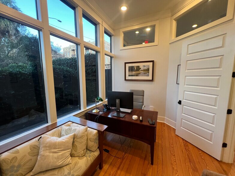 More Photos Of 419 Montgomery St, Savannah Storefront Retail Residential For Sale